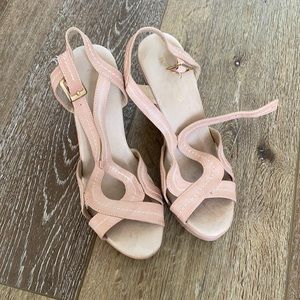 Pink wedges